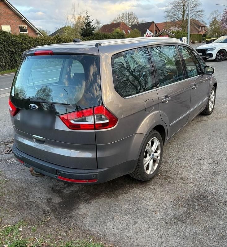 Gebraucht Ford Galaxy 163 PS (119 kW) 2012 Grau Van / Kleinbus