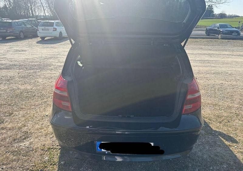 Gebraucht BMW 118 Performance 129 PS (94 kW) 2006 Schwarz Kleinwagen
