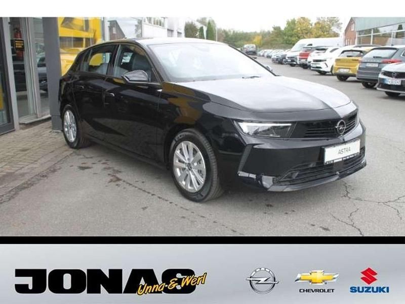 Neu Opel Astra Edition 131 PS (96 kW) 2025 Schwarz Limousine