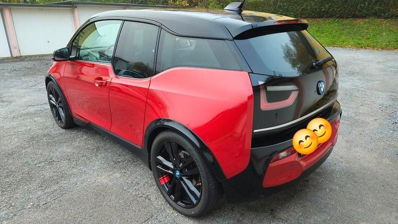 Rot Gebraucht 2019 BMW i3 Sport Line Kleinwagen | 18.900 € (Fairer Preis) - Bild 1/4