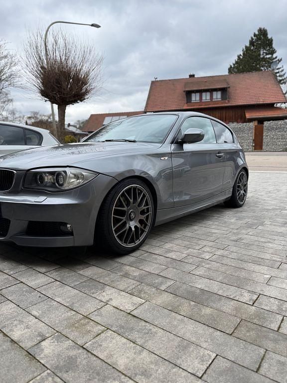 Second-hand BMW 120 Performance 177 CP (130 kW) 2011 Gri Hatchback