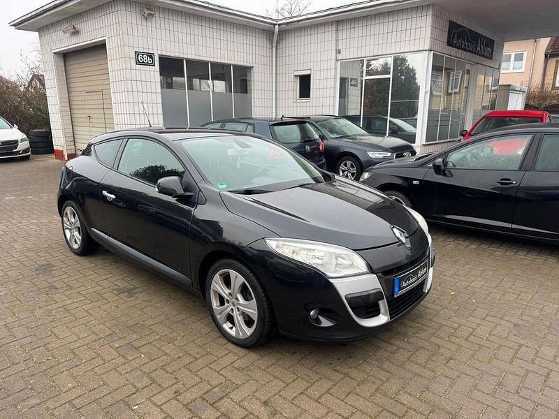Gebraucht Renault Mégane III Dynamique 110 PS (80 kW) 2009 Schwarz Coupé