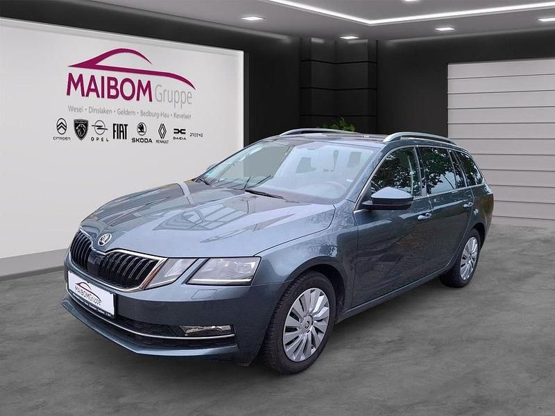 Grau Gebraucht 2018 Skoda Octavia Style Kombi | 16.900 € (Fairer Preis) - Bild 1/4