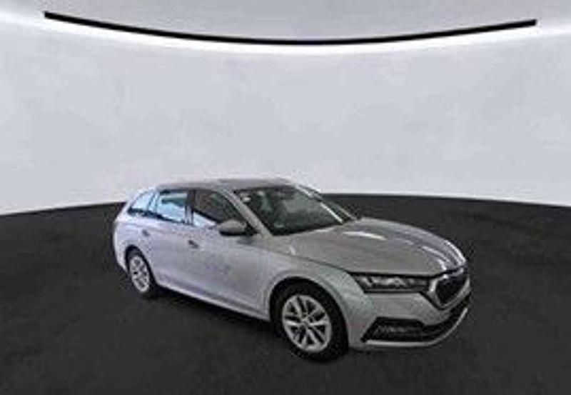 Gebraucht Skoda Octavia Style 116 PS (85 kW) 2022 Brilliantsilber metallic Kombi