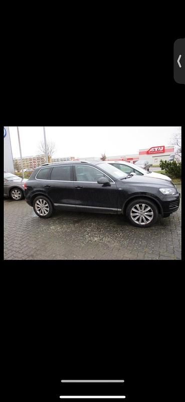 Schwarz Gebraucht 2012 VW Touareg R-line SUV | 12.000 € (Superpreis) - Bild 1/4