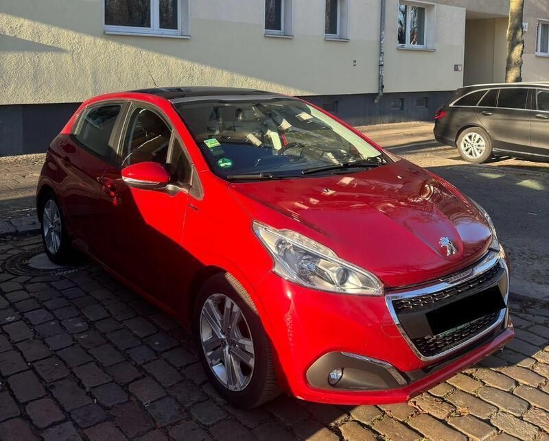 Rot Gebraucht 2018 Peugeot 208 Active Kleinwagen | 6.900 € (Superpreis) - Bild 1/4