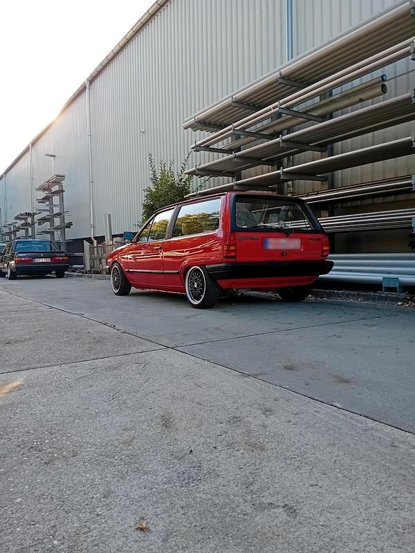 Używany VW Polo 45 KM (33 kW) 1986 Czerwony Kombi