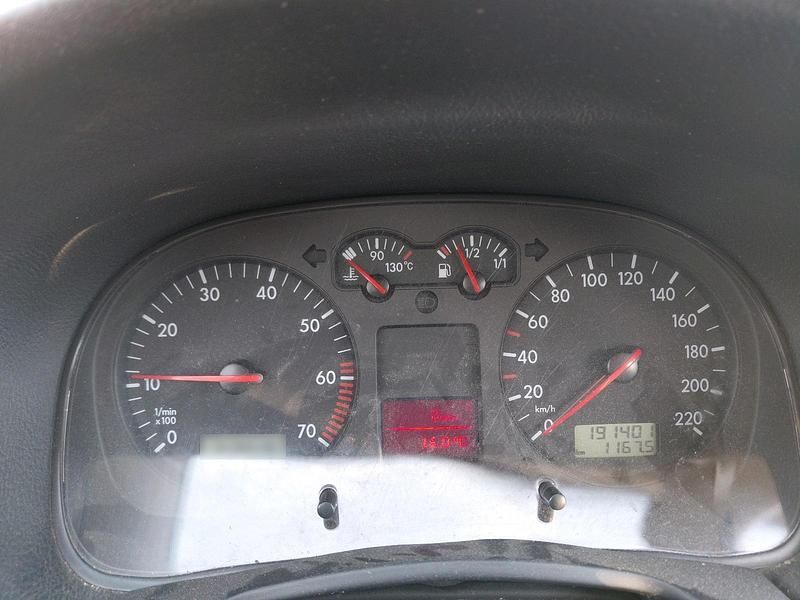 Gebraucht VW Golf IV 75 PS (55 kW) 2001 Silber Kleinwagen