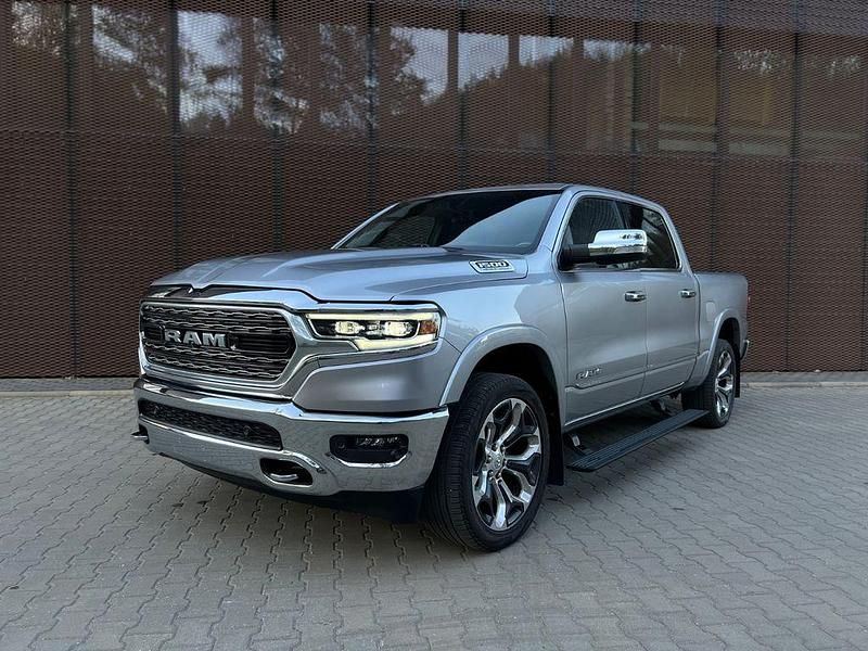 Silber Gebraucht 2022 Dodge Ram Limited Abholung | 66.900 € (Etwas zu teuer) - Bild 1/4