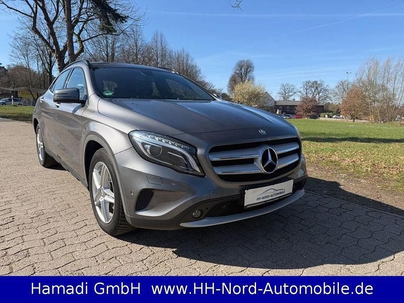 Gebraucht Mercedes GLA200 136 PS (100 kW) 2014 Grau SUV