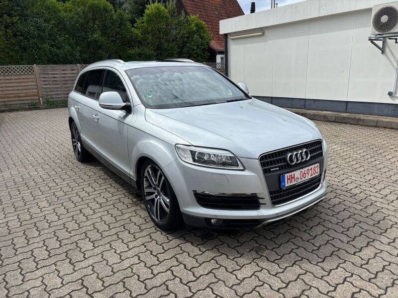 Silber Gebraucht 2009 Audi Q7 Advanced SUV | 6.999 € (Superpreis) - Bild 1/4