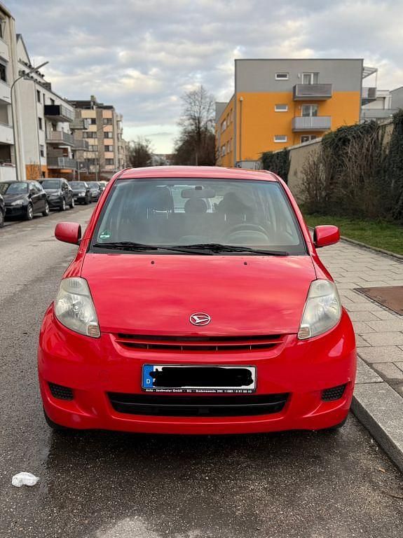 Gebraucht Daihatsu Sirion 69 PS (50 kW) 2008 Rot Kleinwagen