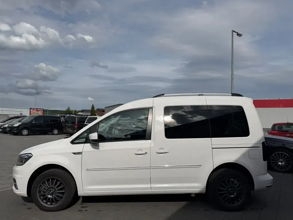 Gebraucht VW Caddy Highline 150 PS (110 kW) 2019 Candyweiss Van / Kleinbus