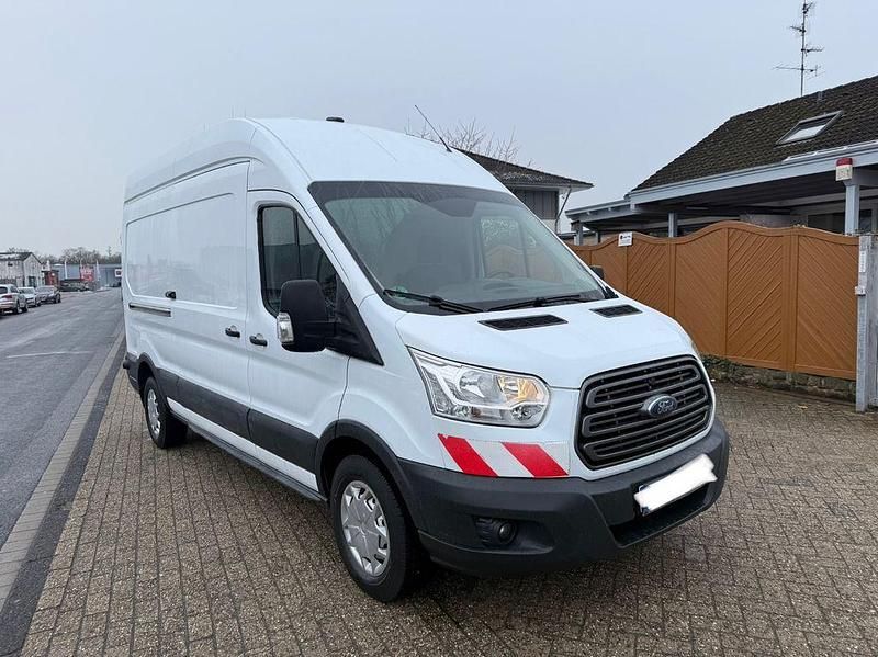 Gebraucht Ford Transit Trend 155 PS (114 kW) 2015 Weiß Van / Kleinbus