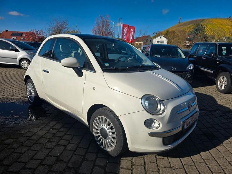 Weiß Gebraucht 2010 Fiat 500 Limousine | 3.900 € (Fairer Preis) - Bild 1/4