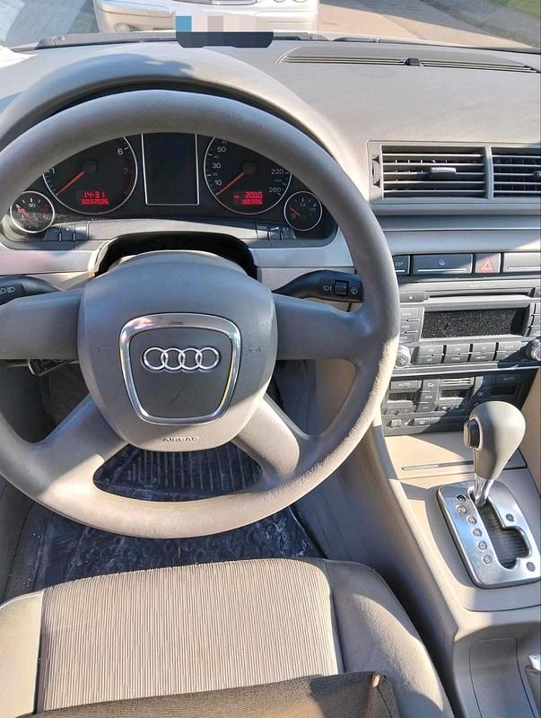 Gebraucht Audi A4 130 PS (95 kW) 2007 Silber Limousine