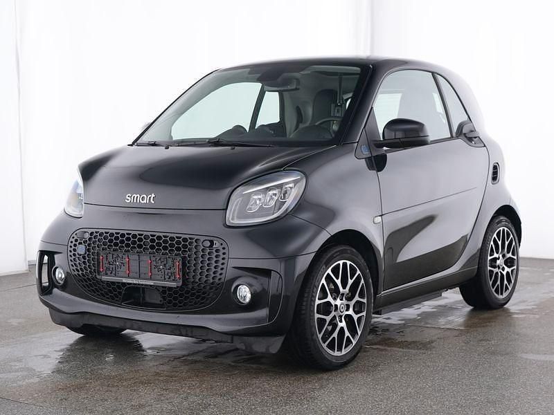 Schwarz Gebraucht 2023 Smart ForTwo Electric Drive Exclusive Kleinwagen | 15.890 € (Fairer Preis) - Bild 1/4