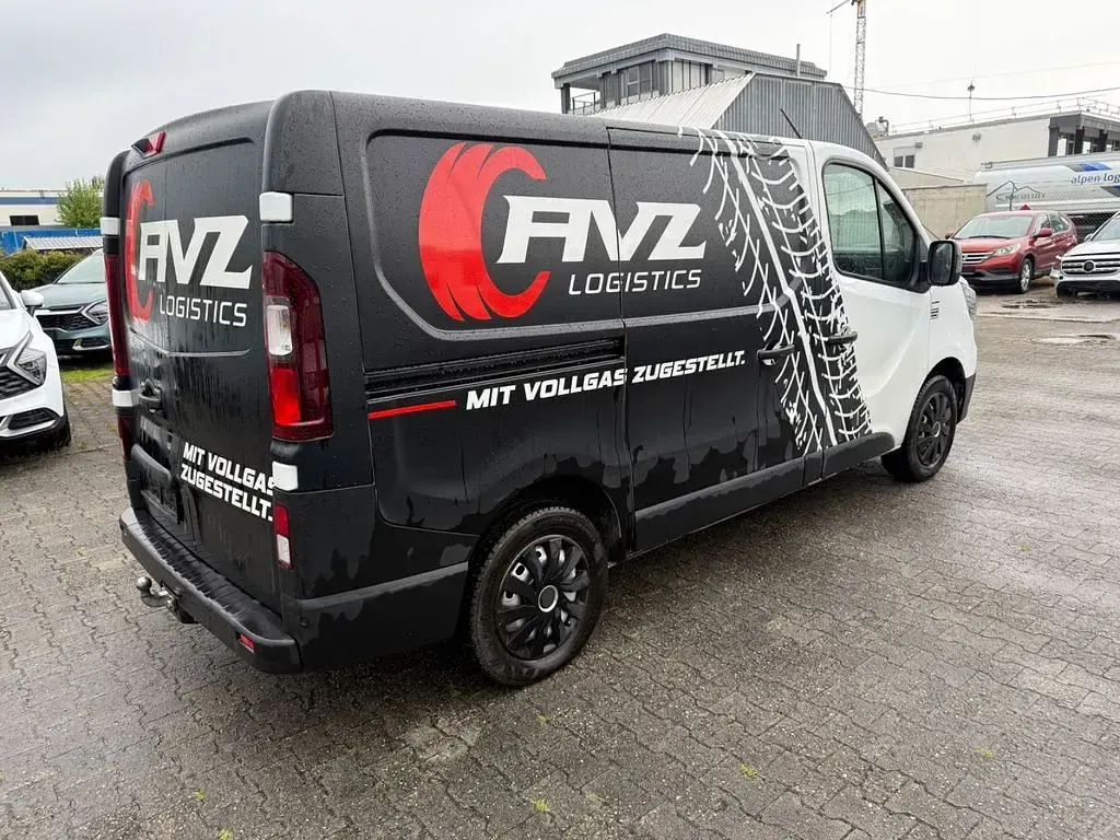 Gebraucht Renault Trafic 110 PS (80 kW) 2022 Weiß Van / Kleinbus