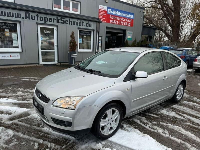 Silber Gebraucht 2007 Ford Focus Style Limousine | 1.990 € (Fairer Preis) - Bild 1/4
