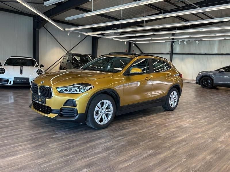 Galvanic gold Gebraucht 2021 BMW X2 Sport Line SUV | 21.650 € (Superpreis) - Bild 1/4