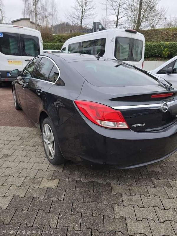Gebraucht Opel Insignia Edition 160 PS (117 kW) 2012 Limousine