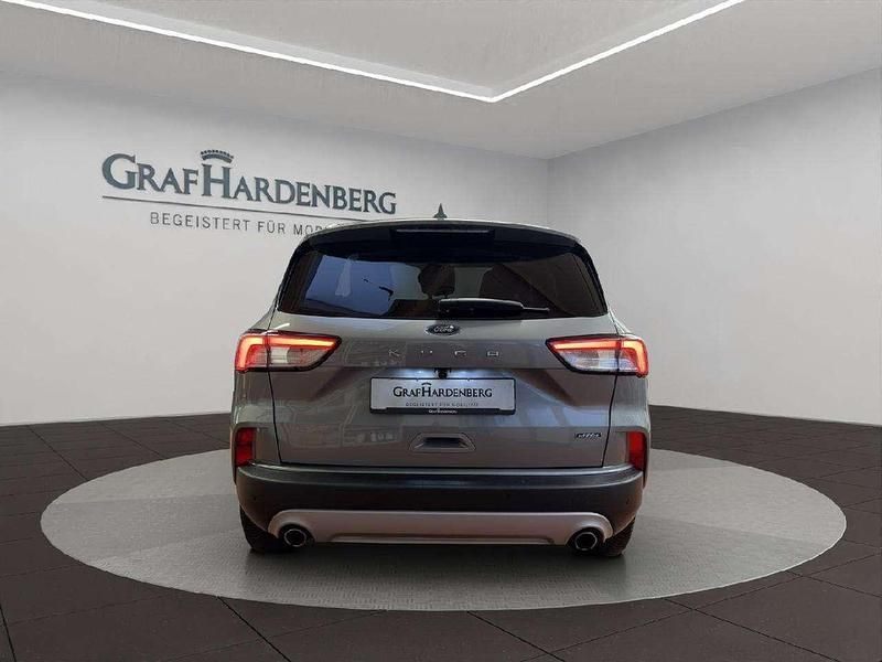 Gebraucht Ford Kuga Titanium 224 PS (164 kW) 2022 Silber SUV