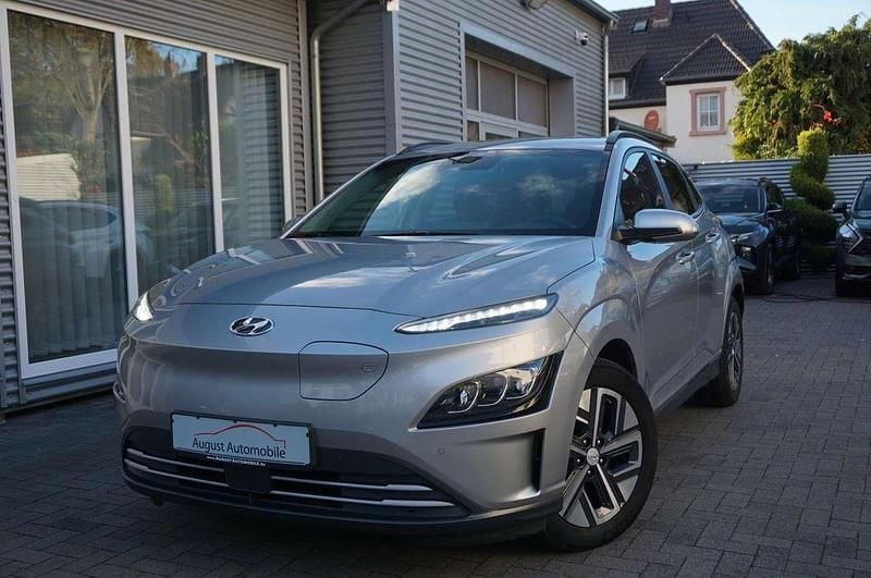 Silber Gebraucht 2023 Hyundai Kona Trend SUV | 24.470 € (Superpreis) - Bild 1/3