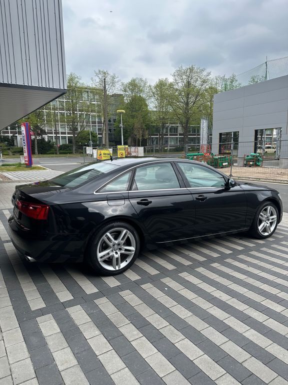 Schwarz Gebraucht 2013 Audi A6 Sport Limousine | 15.700 € (Fairer Preis) - Bild 1/4