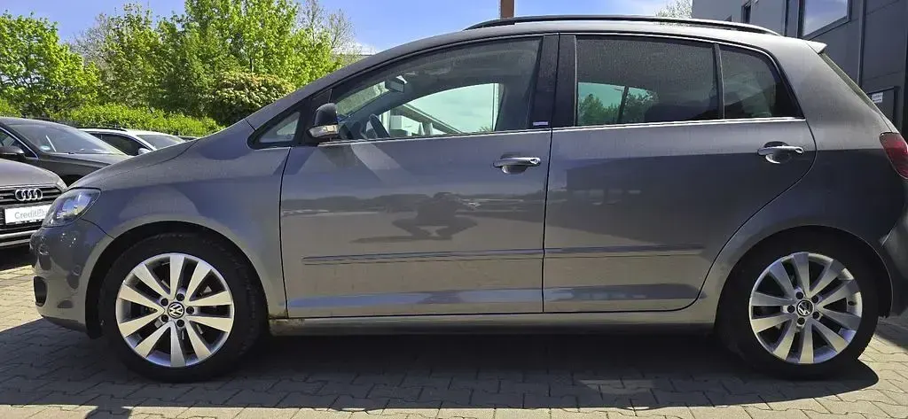Gebraucht VW Golf VI Style 105 PS (77 kW) 2011 Grau Kleinwagen