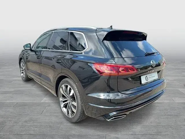 Gebraucht VW Touareg Elegance 286 PS (210 kW) 2023 Schwarz SUV