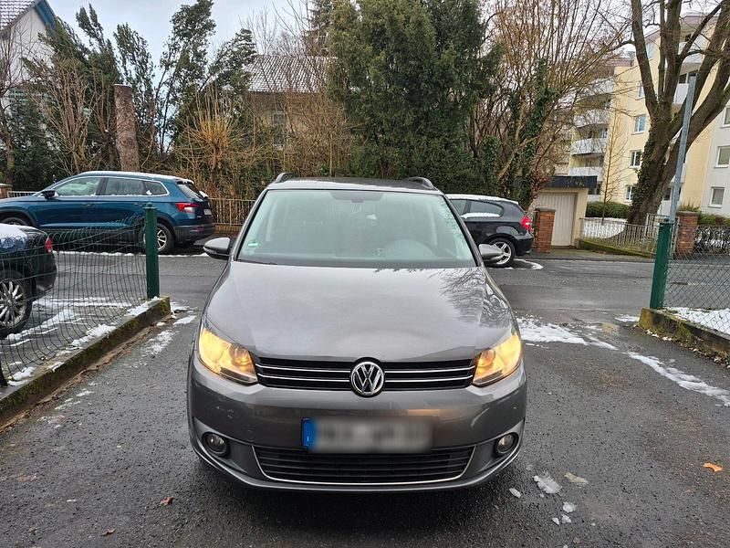 Gebraucht VW Touran 105 PS (77 kW) 2011 Grau Van / Kleinbus