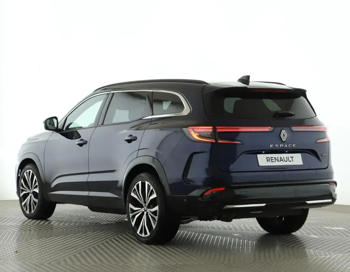 Gebraucht Renault Espace Iconic 131 PS (96 kW) 2025 Nachtblau SUV