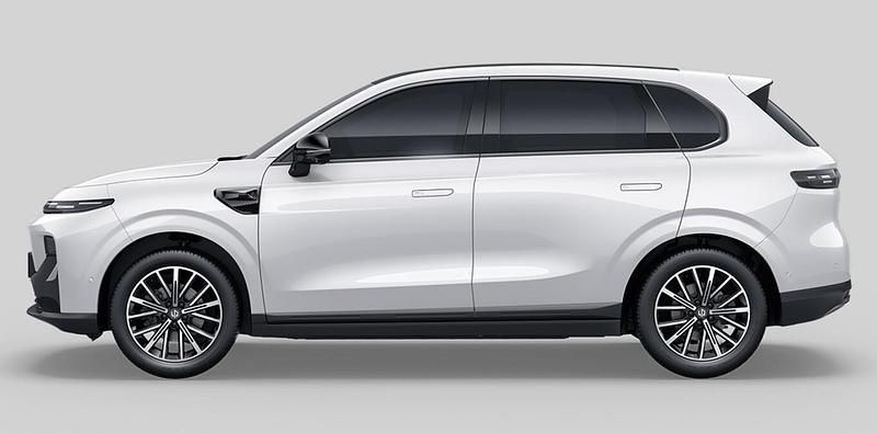 Neu Leapmotor B10 160 kW (218 PS) 2025 Light white SUV