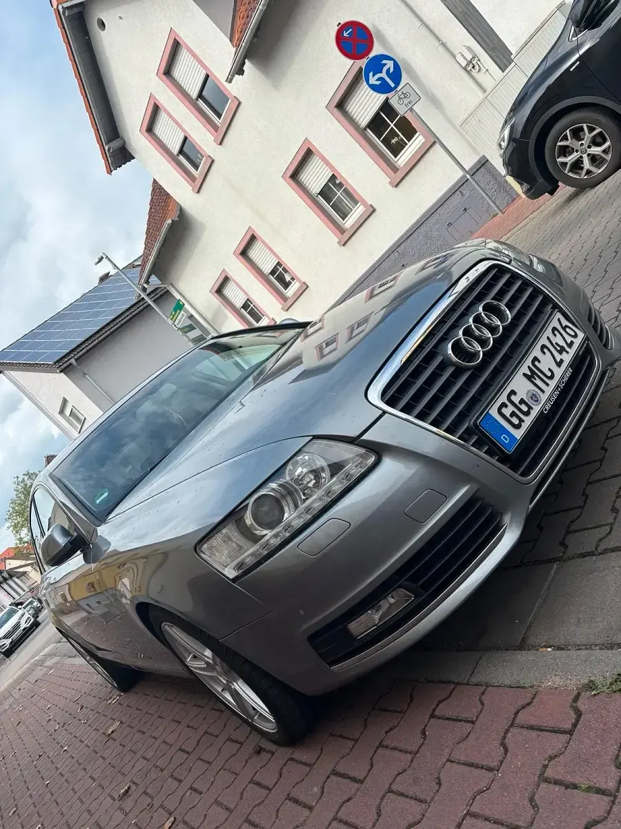 Gebraucht Audi A6 190 PS (139 kW) 2010 Grau Limousine