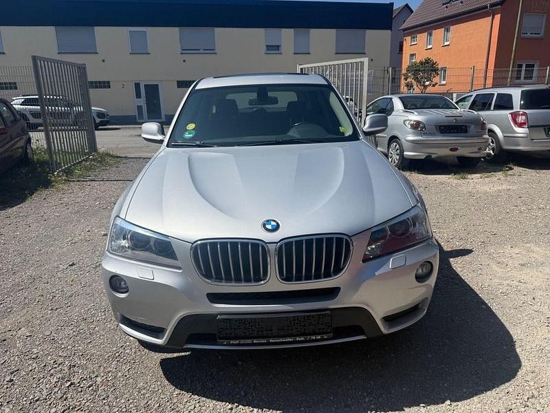 Grau Gebraucht 2011 BMW X3 Performance SUV | 9.190 € (Guter Preis) - Bild 1/4