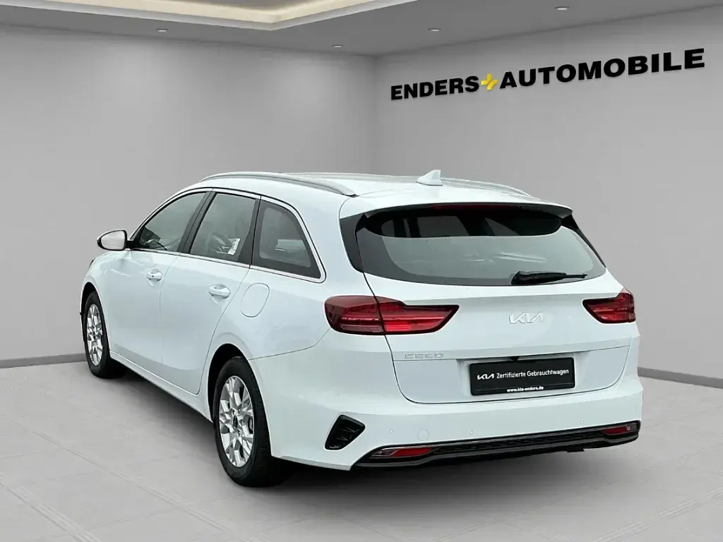 Neu Kia Ceed Sportswagon 101 PS (74 kW) 2025 (wd) cararraweiss Kombi