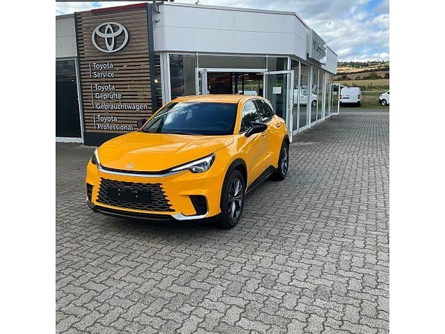 Sonnengelb Gebraucht 2025 Lexus LBX SUV | 35.990 € (Fairer Preis) - Bild 1/4