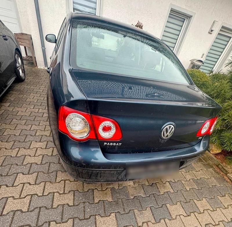 Gebraucht VW Passat 116 PS (85 kW) 2007 Limousine