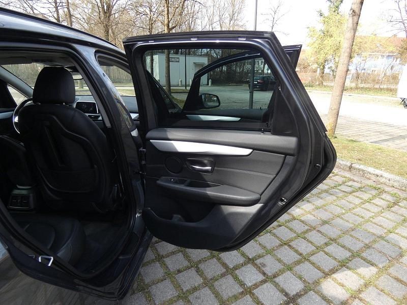 Gebraucht BMW 220 192 PS (141 kW) 2018 Grau Kombi