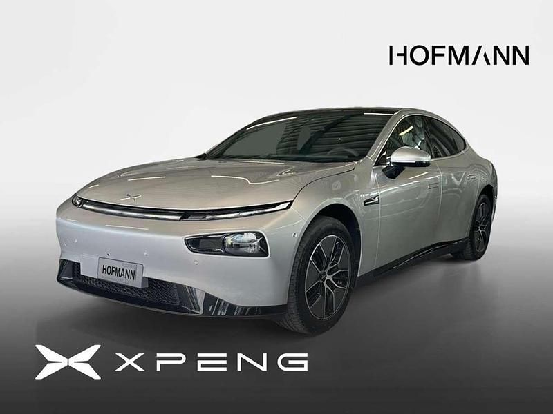 Silber Gebraucht 2025 XPENG P7 Limousine | 49.450 € (Teuer) - Bild 1/4