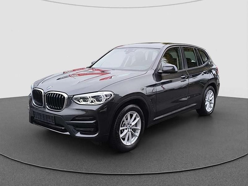 Gebraucht BMW X3 Advantage 184 PS (135 kW) 2021 Grau SUV