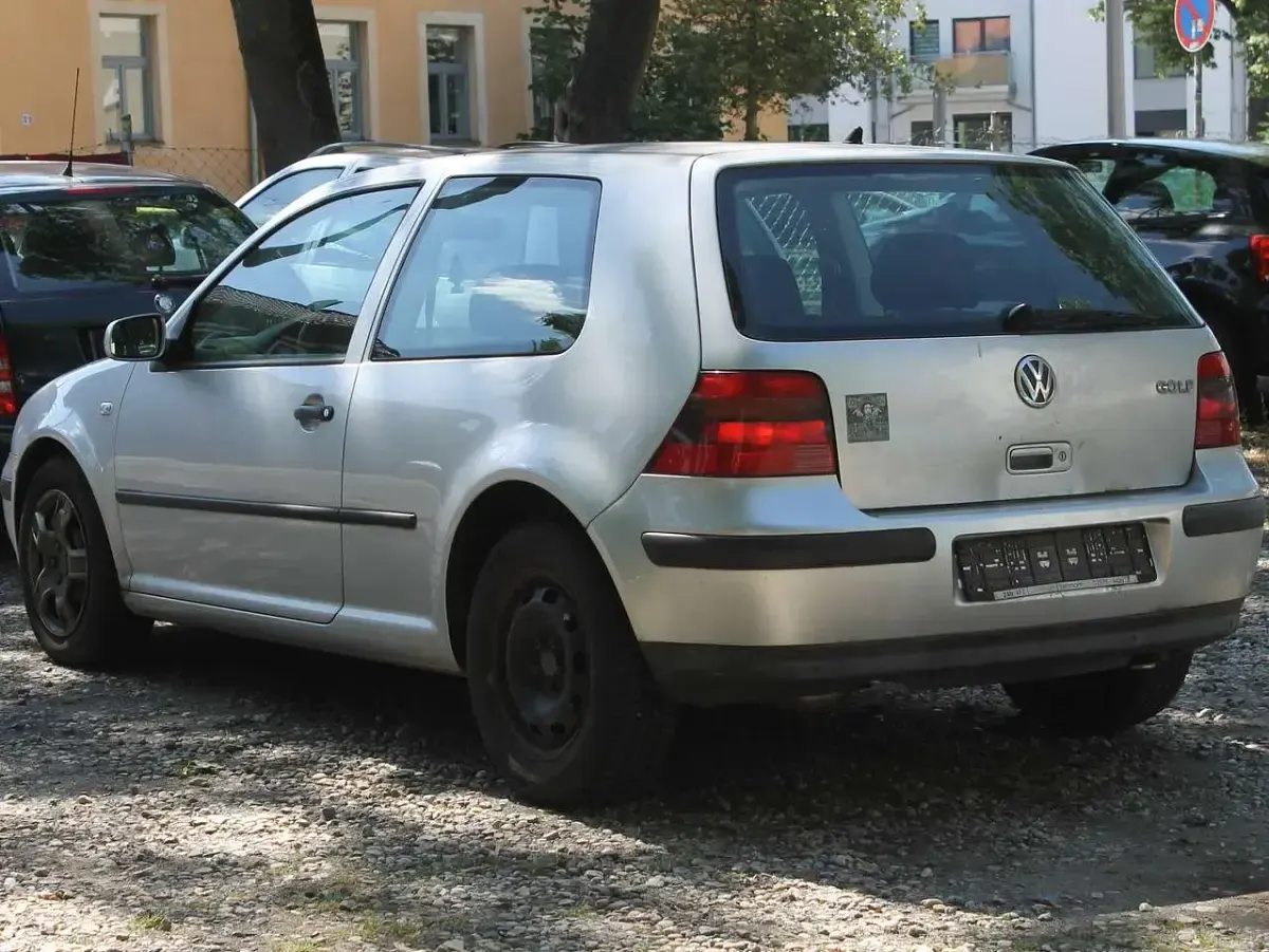 Gebraucht VW Golf IV 75 PS (55 kW) 2001 Silber Limousine