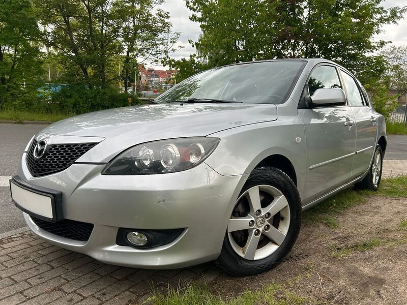 Silber Gebraucht 2005 Mazda 3 Comfort Limousine | 699 € (Superpreis) - Bild 1/4