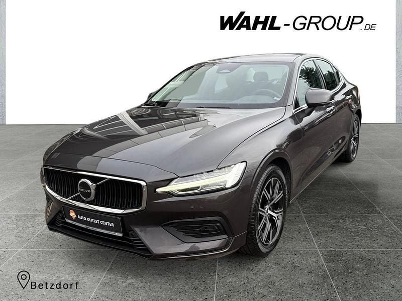 Grau Gebraucht 2024 Volvo S60 Limousine | 30.790 € (Superpreis) - Bild 1/4