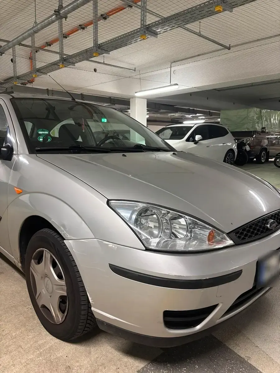 Gebraucht Ford Focus 101 PS (74 kW) 2002 Grau Coupé