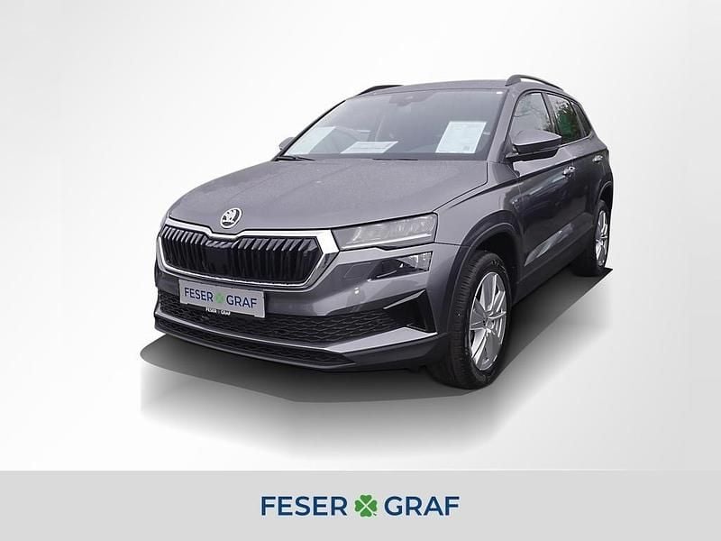 Graphitegrau Neu 2025 Skoda Karoq Selection SUV | 36.880 € (Fairer Preis) - Bild 1/4