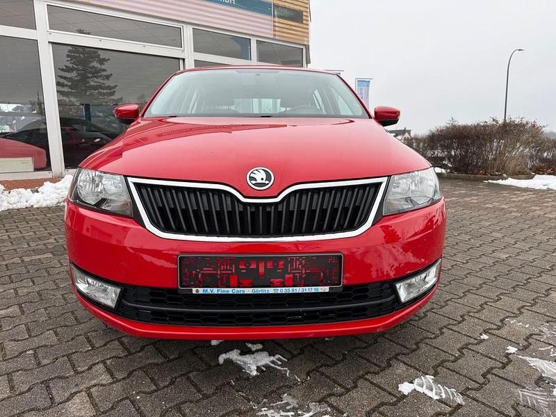 Gebraucht Skoda Rapid Cool Edition 90 PS (66 kW) 2016 Rot Kleinwagen