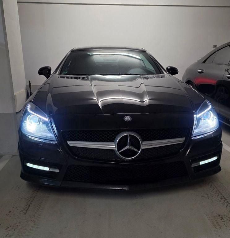 Schwarz Gebraucht 2014 Mercedes SLK250 AMG line Cabrio | 17.800 € (Guter Preis) - Bild 1/4