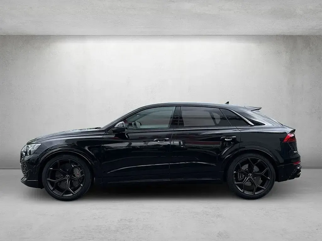Gebraucht Audi RS Q8 Performance 640 PS (470 kW) 2024 Mythosschwarz metallic SUV