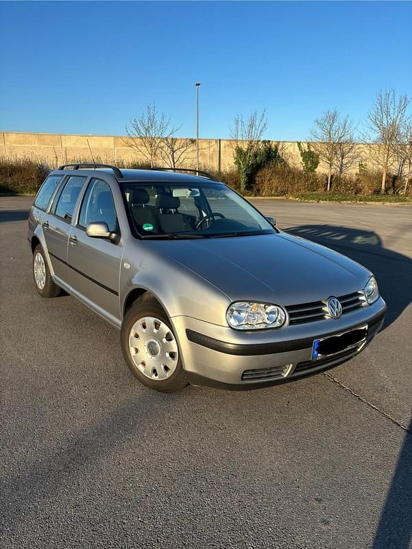 Grau Gebraucht 2003 VW Golf IV Edition Kombi | 1.300 € (Guter Preis) - Bild 1/4